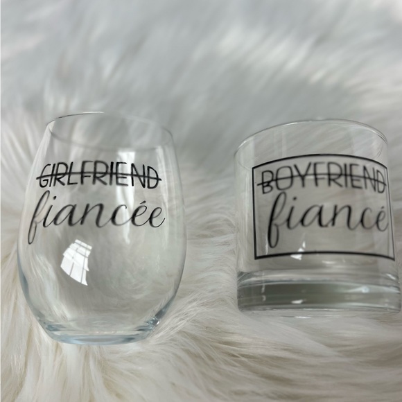 Set of 2 Fiancé Wine and Bourbon Glasses - NWOT - Picture 4 of 5